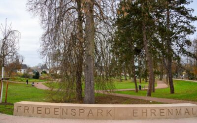 Erneuerung der Parkanlage am Ehrenmal